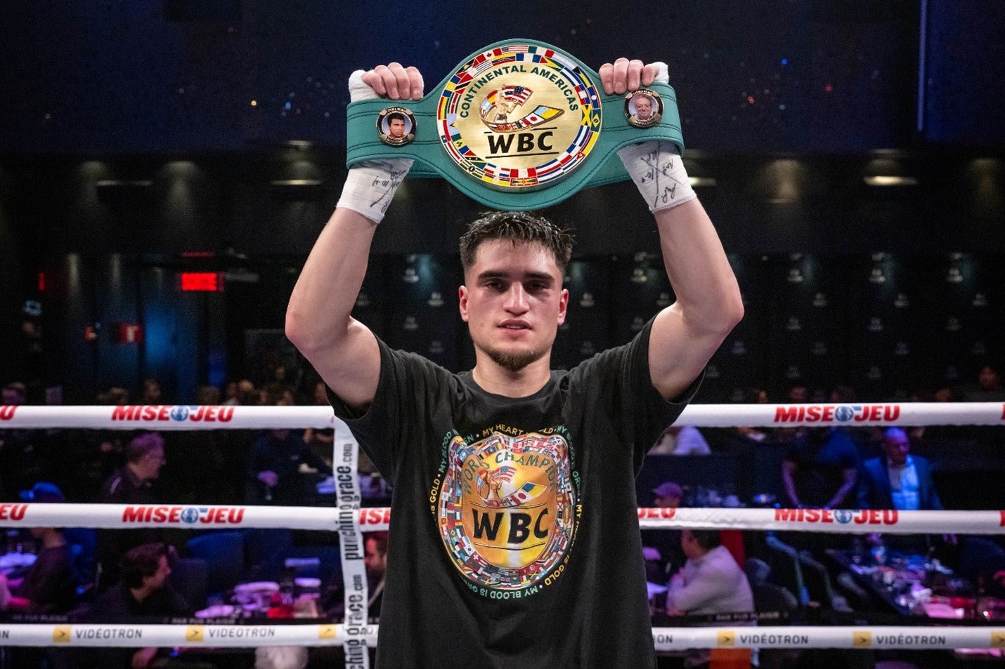 Guerrero triomphe dans son premier combat de championnat - Canada Fighting